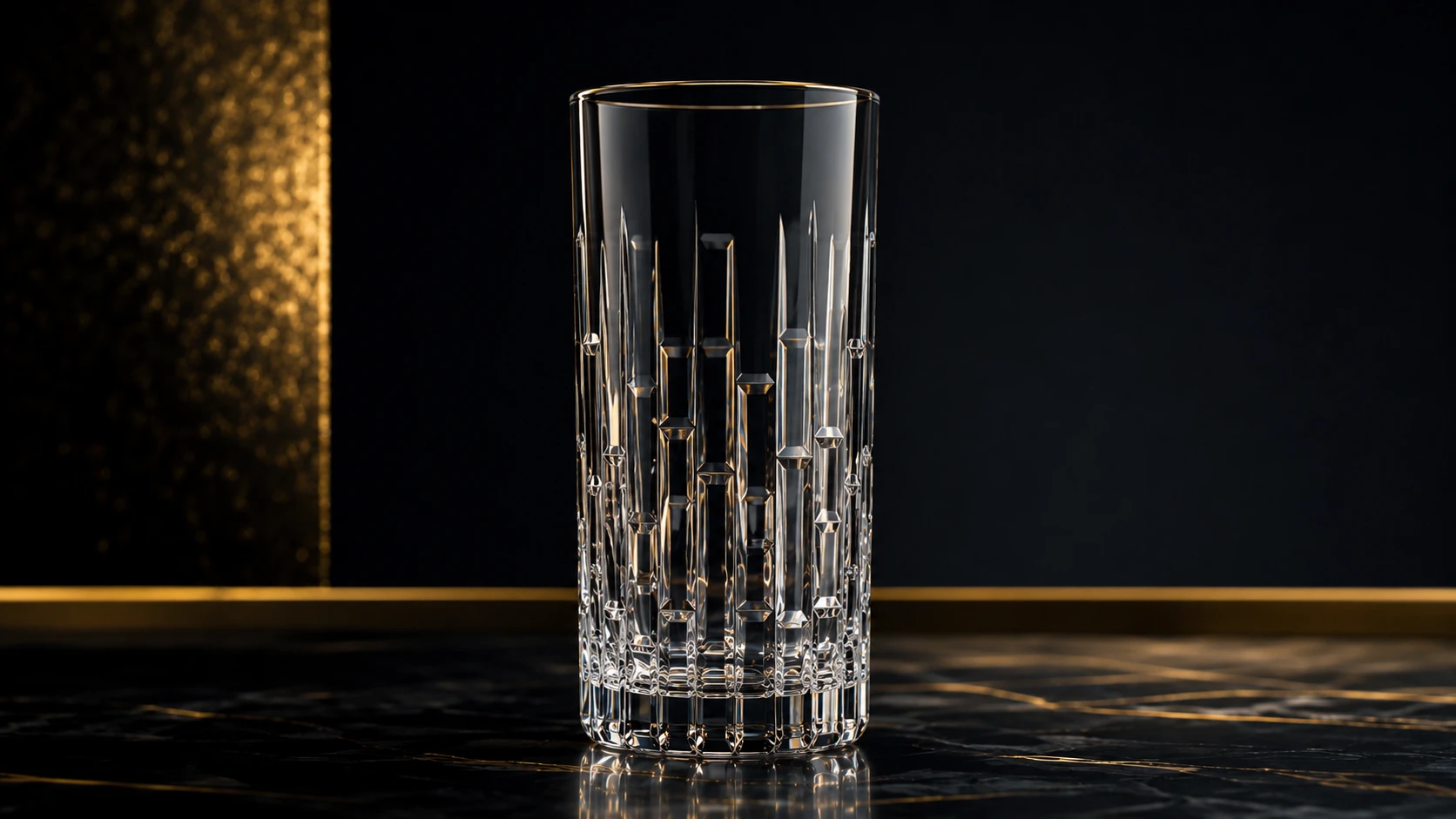 Highball, bicchiere alto e stretto dalle pareti dritte
